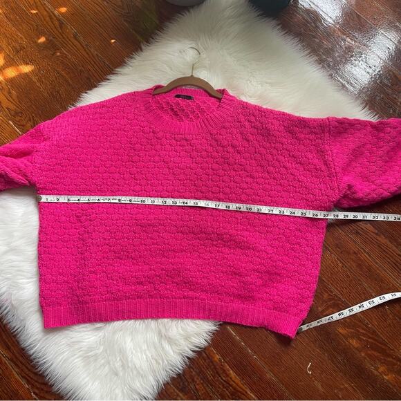 Chunky Knit Neon Pink Sweater Wide Sleeve Boxy Fit - Picture 4 of 5
